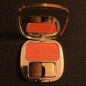Dolce & Gabbana blush - orange